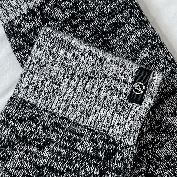 Ivivva by Lululemon Naturally Nice Leg Warmers | Size M/L | NWOT, never worn - Picture 2 of 12